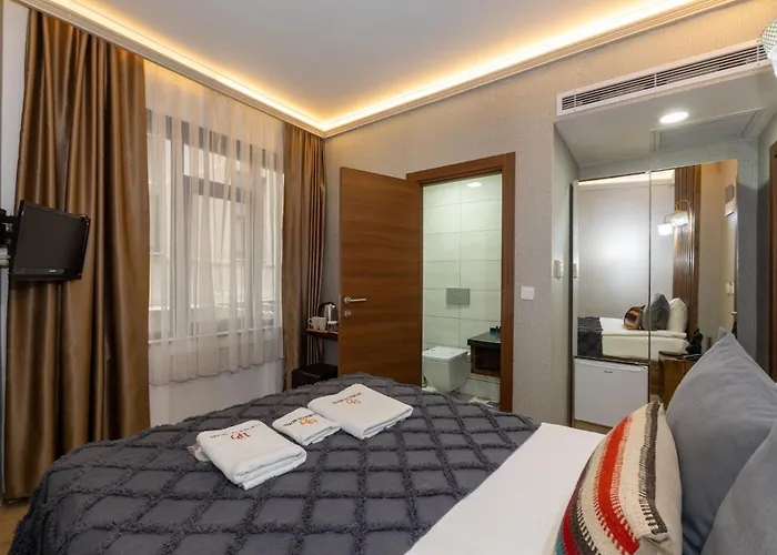 Double Dd Hotel
